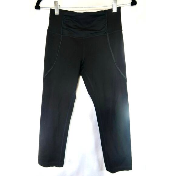 Lululemon 19’ capri leggings with lower belly rushing ￼ - Picture 1 of 5